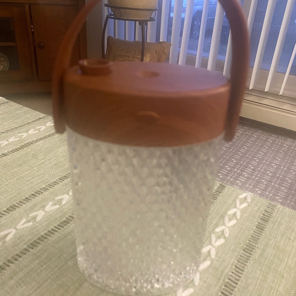 Mini Humidifier with lights - Picture 2 of 6